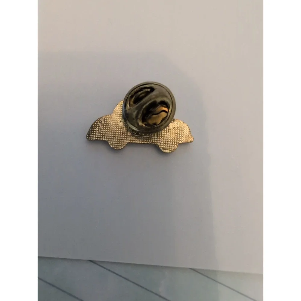 New York Taxi Cab Hat Pin Lapel Enamel Collectible Gold Tone Vintage‎
